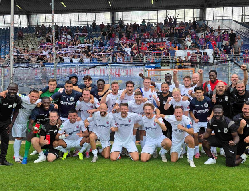 Spitzenreiter zum Liga-Start