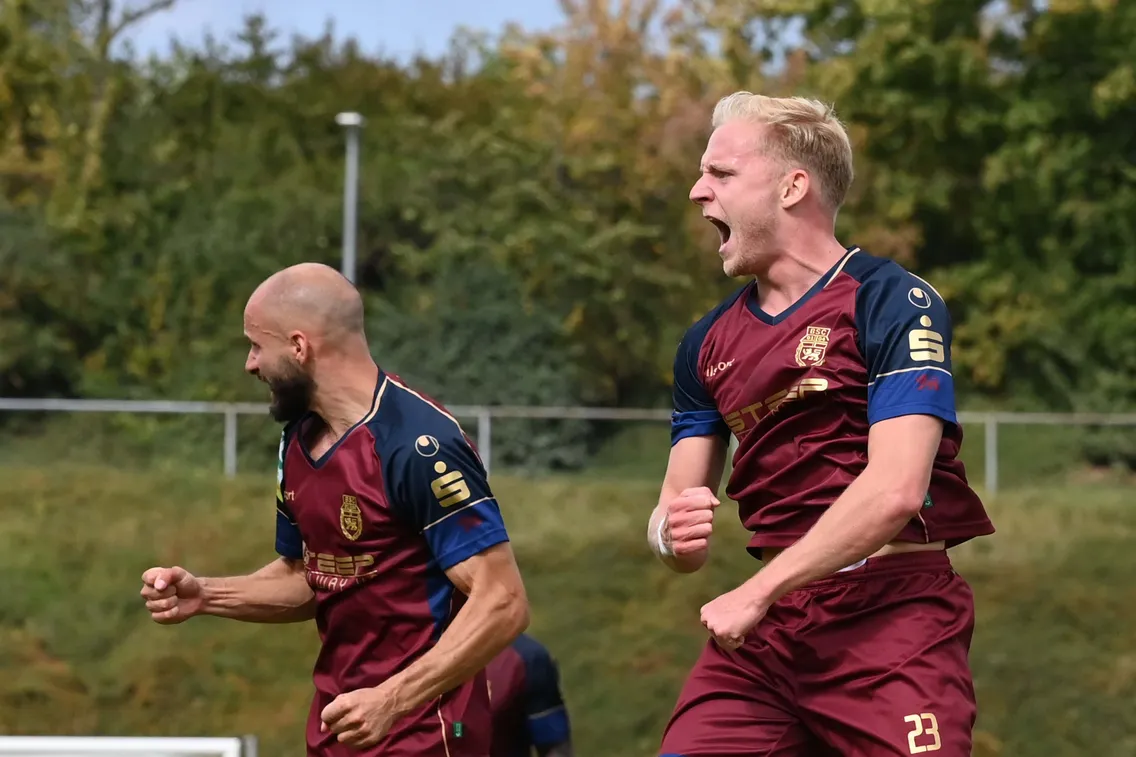 Foto zum Newsartikel Flutlicht-Derby gegen Fortuna 