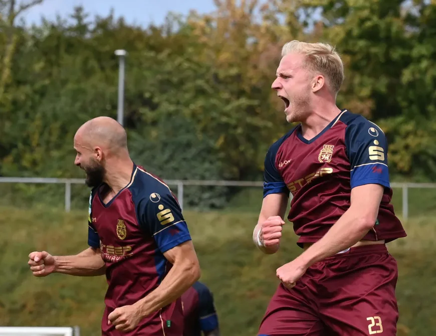 Flutlicht-Derby gegen Fortuna 
