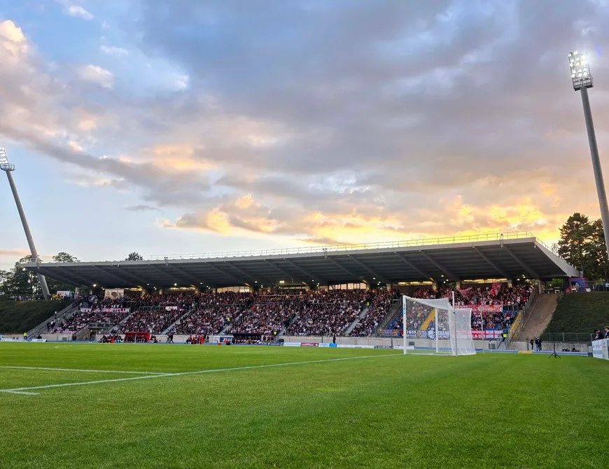 Rekord-Kulisse im Sportpark Nord