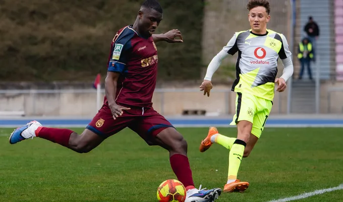 Massaman Keita bleibt Rheinlöwe