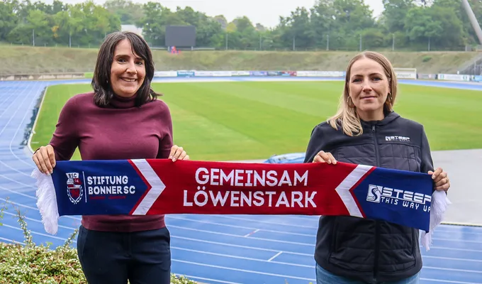 Gemeinsam löwenstark: Stiftungsschal zum Stiftungsspieltag 