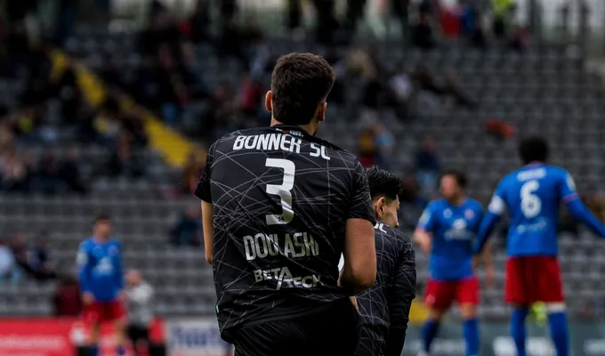 Roman Doulashi bleibt den Rheinlöwen treu