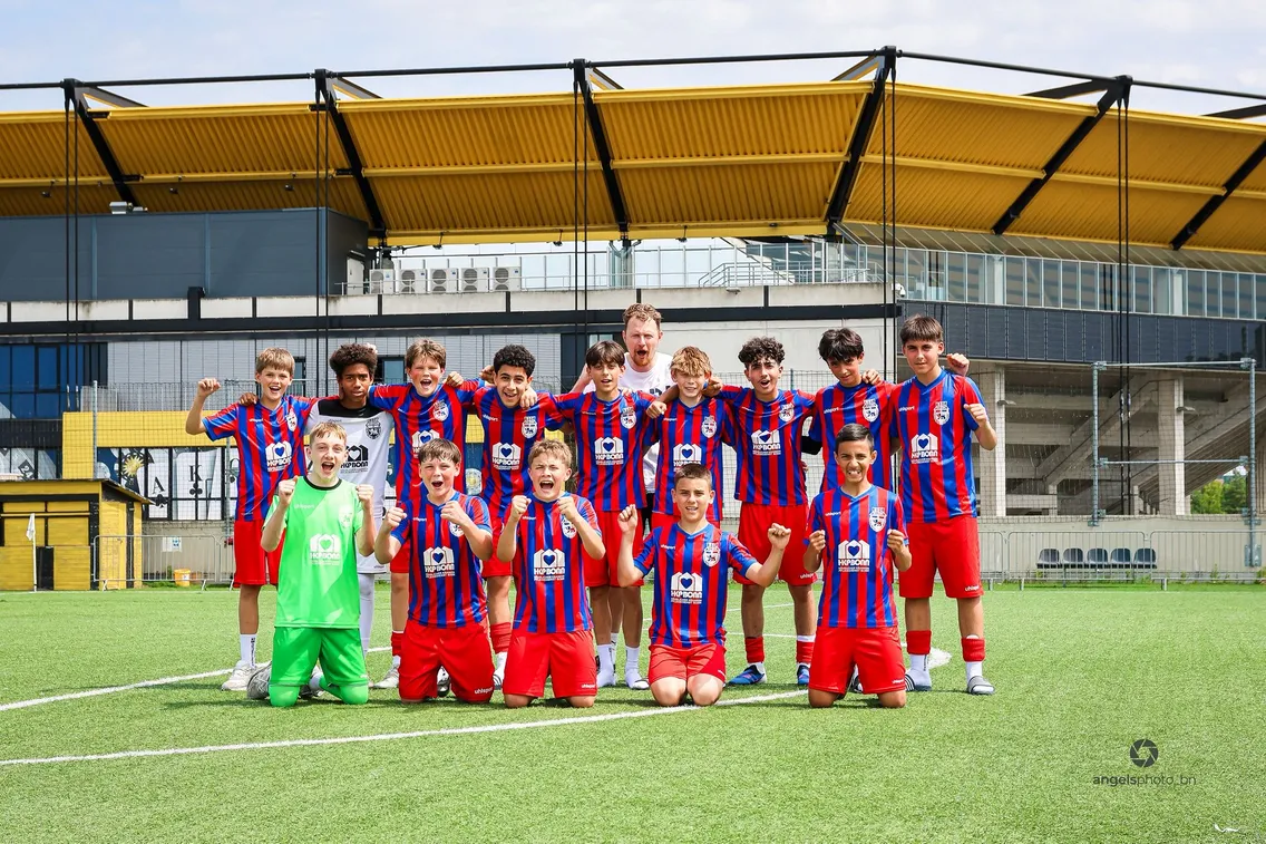 Foto zum Newsartikel U13 sichert sich vorzeitig die Meisterschaft der Mittelrhein