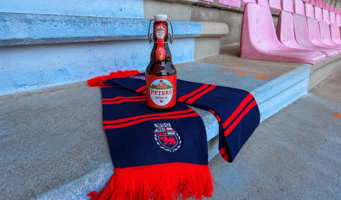 Plöpp! Peters Kölsch wird neuer Bierpartner des Bonner SC