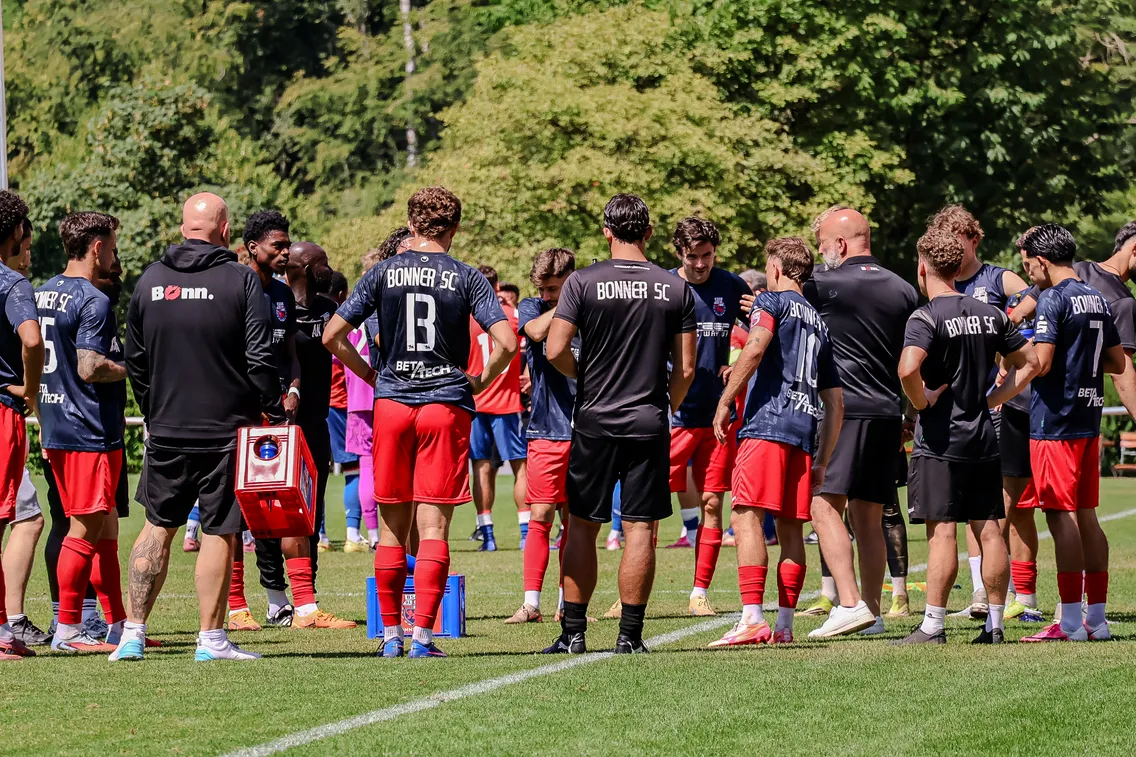Foto zum Newsartikel Knappe Niederlage im Testspiel