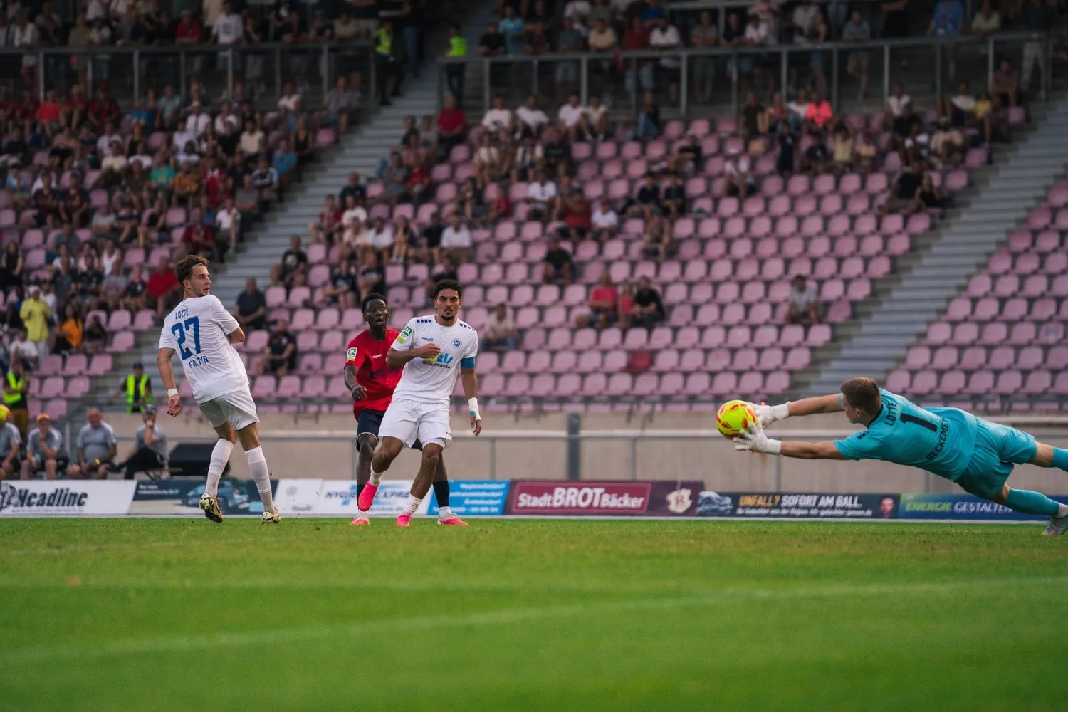 Doppelte Matchwoche gegen Oberpleis und Paderborn