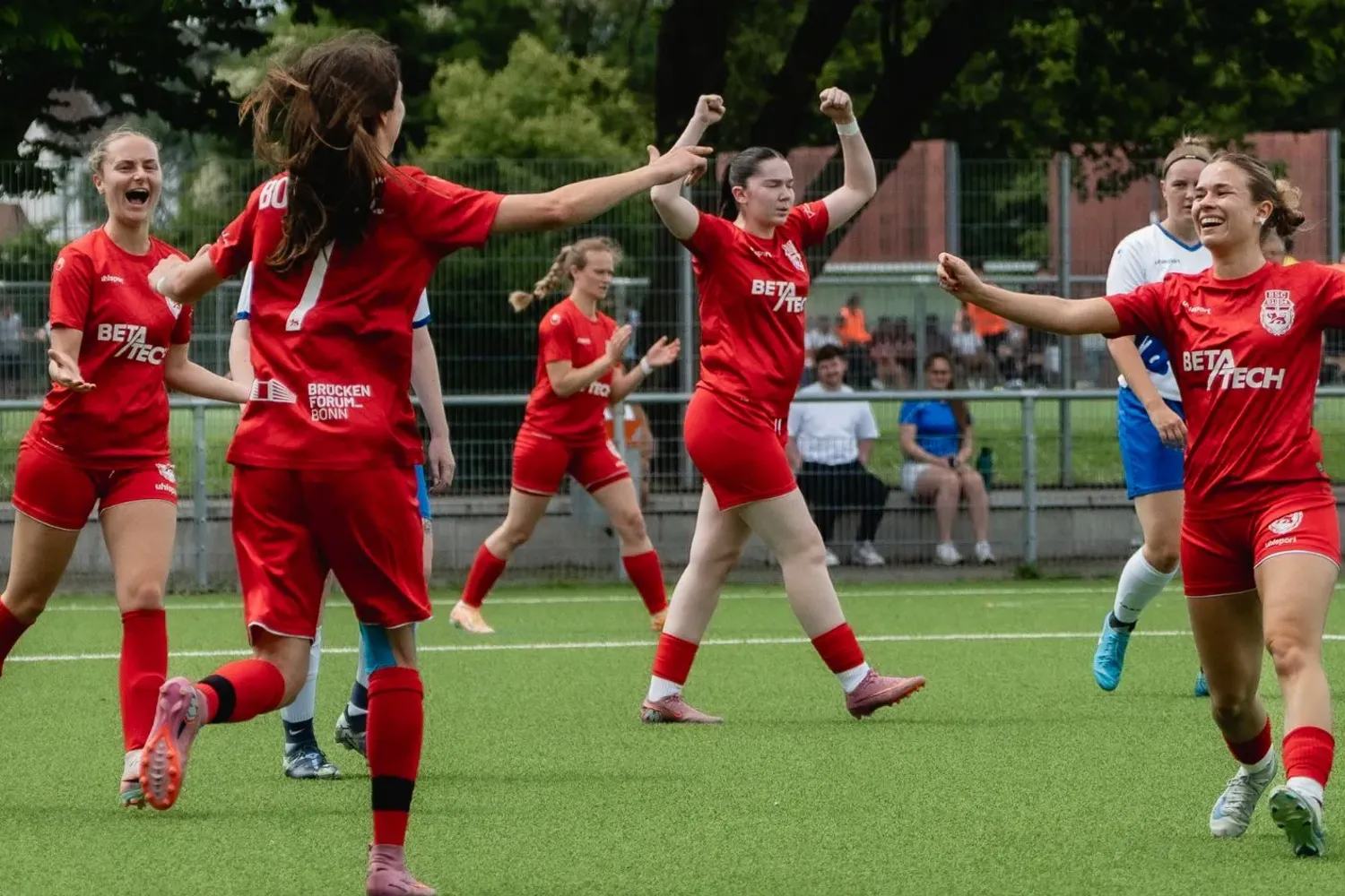 Sieg im ersten Heimspiel der Landesliga!