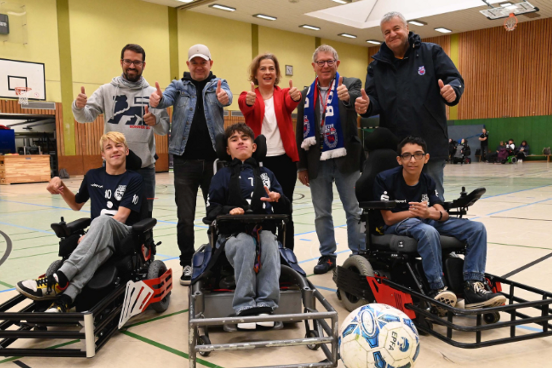 Foto zum Newsartikel Erfolgreicher Auftakt der 1. Powerchair Football-Bundesliga