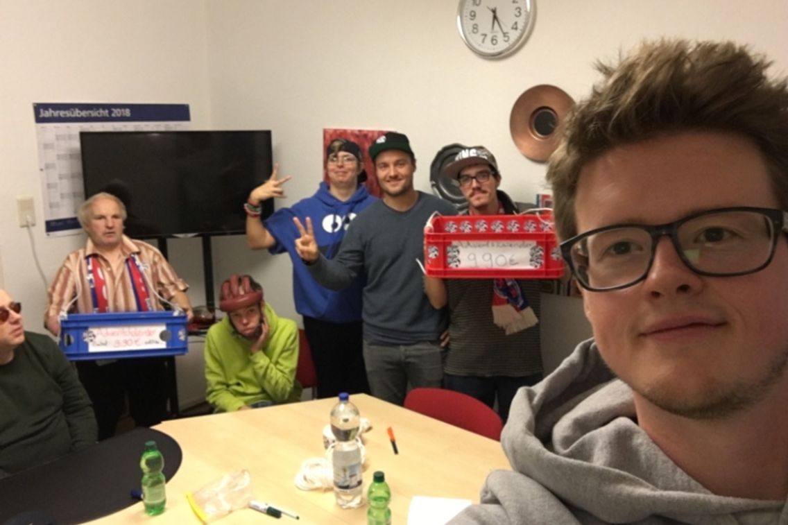 Foto zum Newsartikel Team AM: Adventskalender entwickeln und verkaufen!